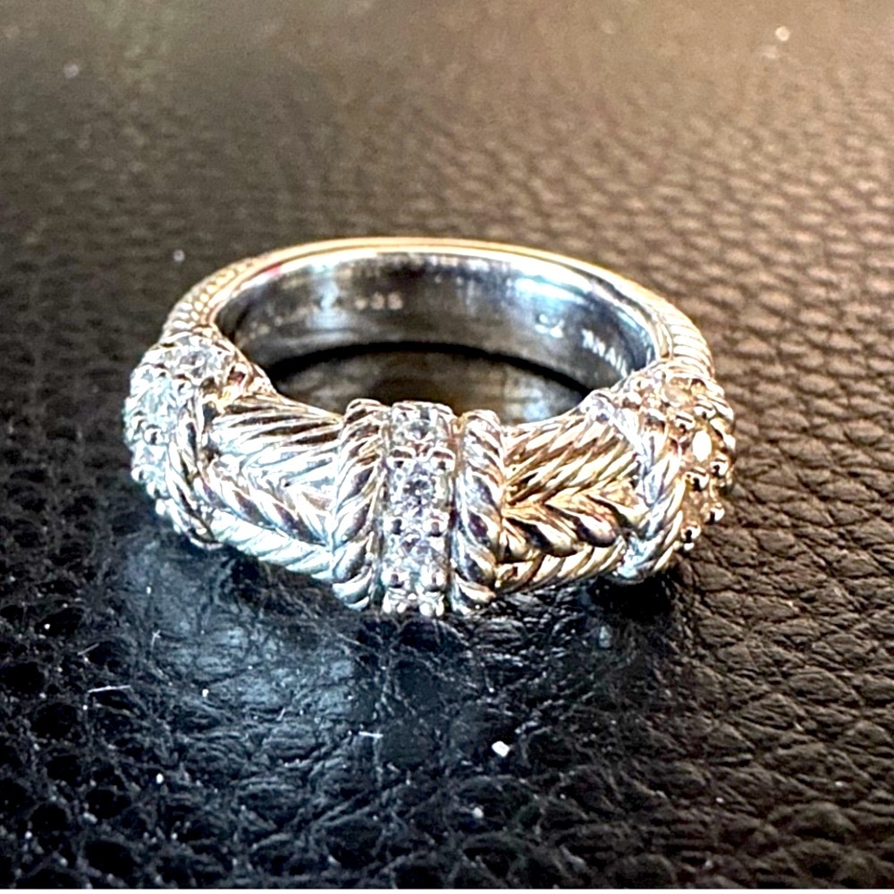 ”Judith Ripka”Cable Band Ring 925 Silver & Zirconias.